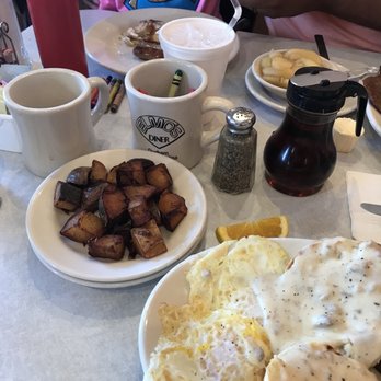 Elmo's Diner - Diners Near Me - Durham, North Carolina Elmo's Diner - Diners Near Me - Durham, North Carolina