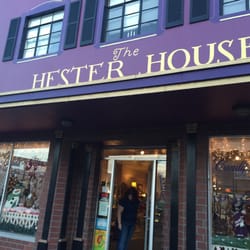 Hester House - Cute little gift house
