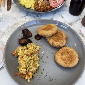 2 Chix - Salt Bake and saltfish meal, 2 hungry chicken meal and their mocktail of the day, super tasty - Breakfast & Brunch Near Me - Brooklyn, New York