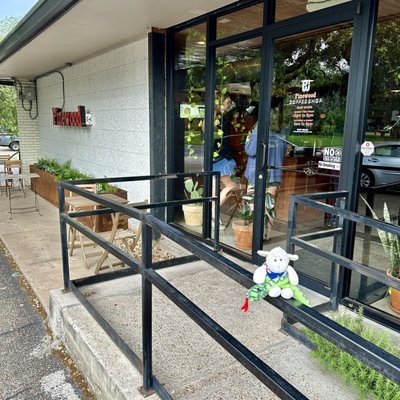Pinewood Coffee Bar by null