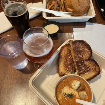 Telluride Brewing - Grilled cheese & tomato soup - Brewpubs Near Me - Telluride, Colorado Telluride Brewing - Grilled cheese & tomato soup - Brewpubs Near Me - Telluride, Colorado
