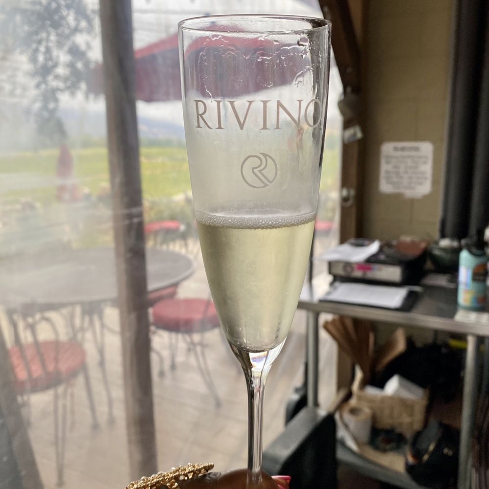 Rivino Winery - Blanc de Blanc Sparkling - Tasty! - Wine Tasting Room Near Me - Ukiah, California Rivino Winery - Blanc de Blanc Sparkling - Tasty! - Wine Tasting Room Near Me - Ukiah, California