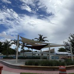 Foster Park Plaza
