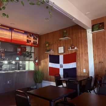 Karibbean Cuisine - Inside - Dominican Near Me - Los Angeles, California Karibbean Cuisine - Inside - Dominican Near Me - Los Angeles, California