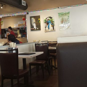 Pho Xe Lua - Christmas lights around the walls - Vietnamese Near Me - Toronto, Ontario