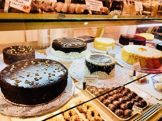 Tahoe House Bakery & Gourmet by null