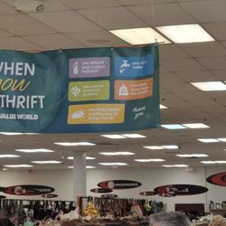 Value World - Saving the planet by thrifting at value world in pontiac michigan!