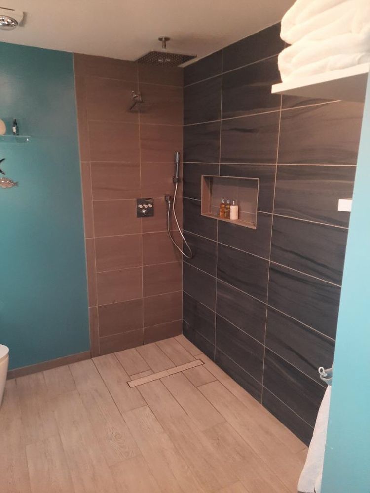 Slide of V. ISA General Construction Contracting