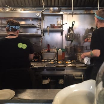 Au Cheval - Chefs table part 1! - Bars Near Me - Chicago, Illinois