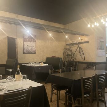 Amore! Italian Kitchen - Interiors - Italian Near Me - Indianapolis, Indiana