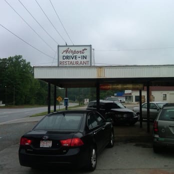 Airport Drive-In Restaurant - Exterior and sign - Diners Near Me - Madison, North Carolina Airport Drive-In Restaurant - Exterior and sign - Diners Near Me - Madison, North Carolina