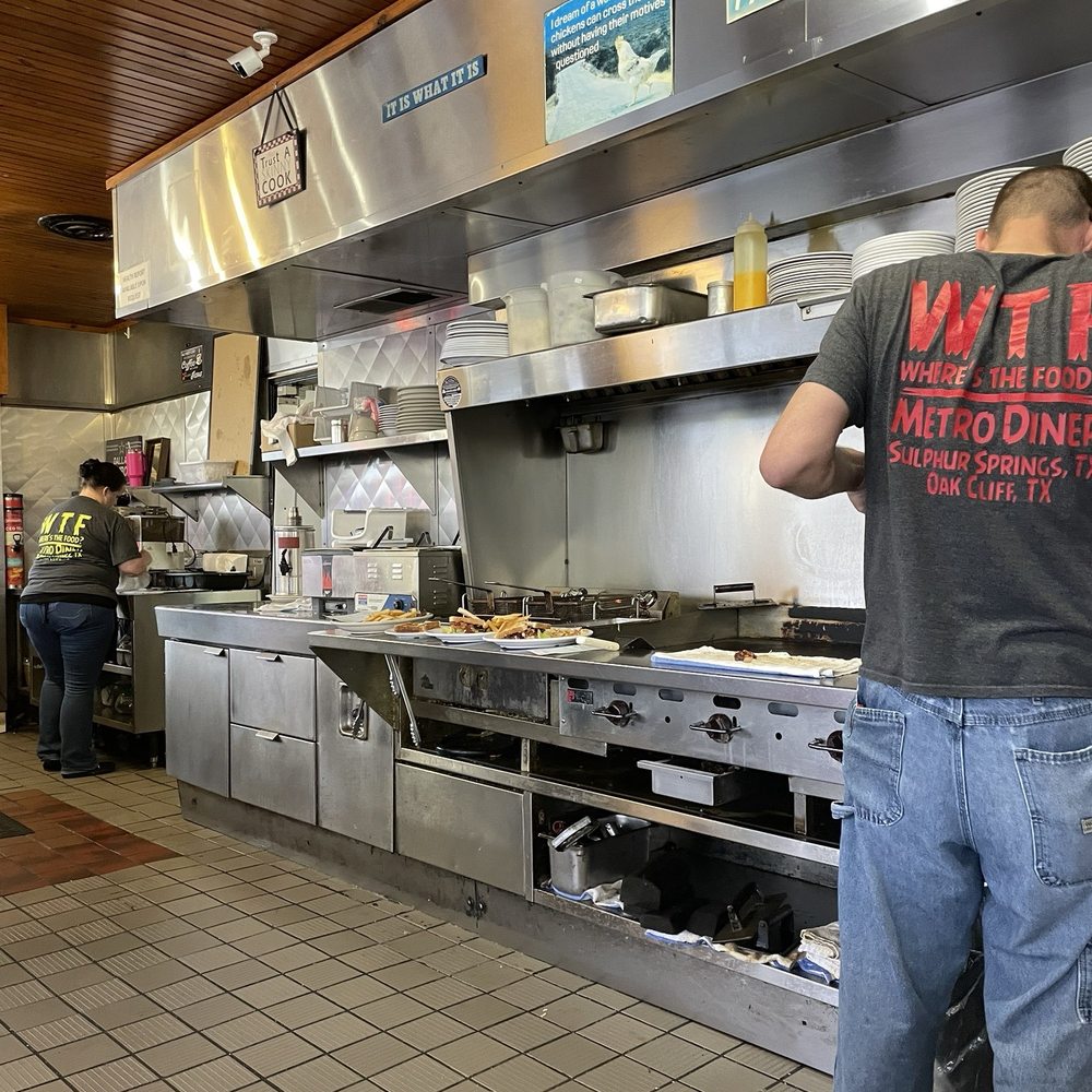 Metro Diner - Open kitchen - Diners Near Me - Dallas, Texas Metro Diner - Open kitchen - Diners Near Me - Dallas, Texas