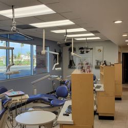 Dora Lee, DDS