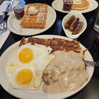 Russell's - American Near Me - Pasadena, California