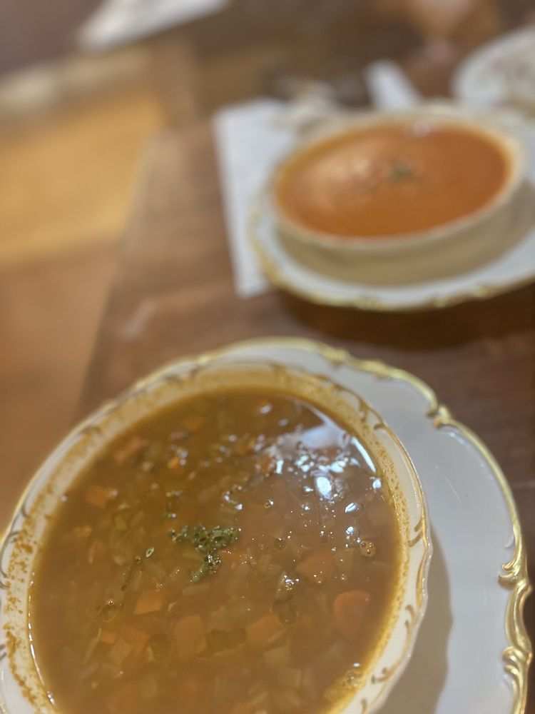 Sonoma Wine Shop & La Bodega Kitchen