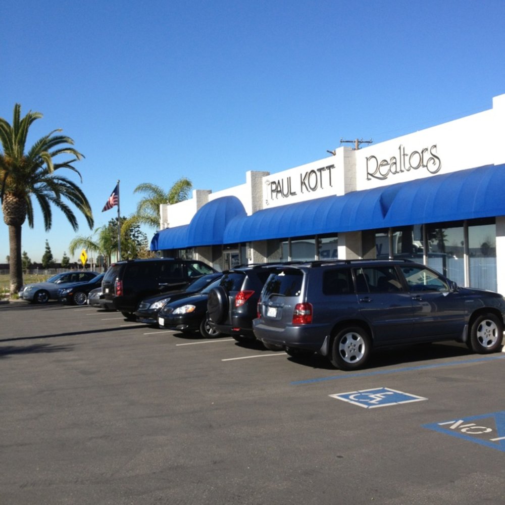 Uncle Tommy at Paul kott realtors