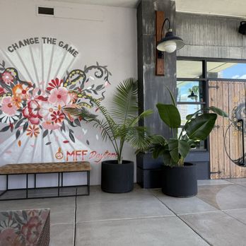 Mama Foo Foo - Front entry - New American Near Me - Daytona Beach, Florida