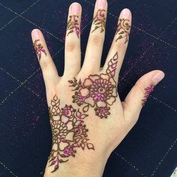 Henna By Salma - Done in 5 minutes!! So pretty with the sparkles - Henna Artists Near Me Henna By Salma - Done in 5 minutes!! So pretty with the sparkles - Henna Artists Near Me