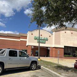 Dollar Tree - Adult customer service !!! (Joshua was nice)