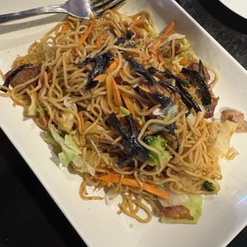 Don Sushi - Pork Yakisoba - Sushi Bars Near Me - Albuquerque, New Mexico