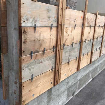 Build3Sixty - a close up of a wooden fence - General Contractors Near Me Build3Sixty - a close up of a wooden fence - General Contractors Near Me