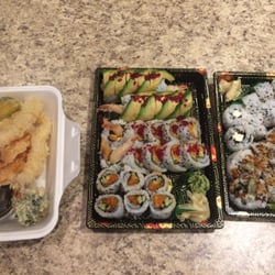 Yuki Sushi - Tempura, Green Dragon, Rolls Royce, Spicy Tuna, Philadelphia & House Veggie.