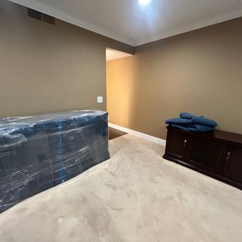 CEO Moving - They were very careful with big antiques. - Movers Near Me CEO Moving - They were very careful with big antiques. - Movers Near Me