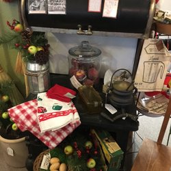 Crescent Country Gift Shop - Some of the wares! And you can have iced tea while you shop.