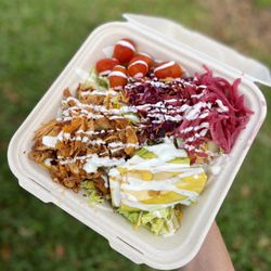 Shaka Tacoz - Chicken taco salad