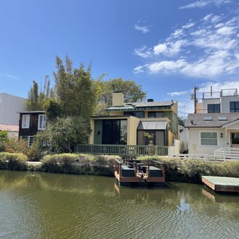 Venice Canals - Houses - Landmarks & Historical Buildings Near Me - Venice, California Venice Canals - Houses - Landmarks & Historical Buildings Near Me - Venice, California