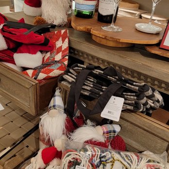 Pottery Barn - Furniture Stores Near Me - Houston, Texas