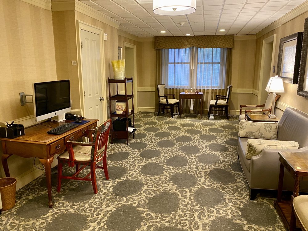 Chestnut Hill Hotel