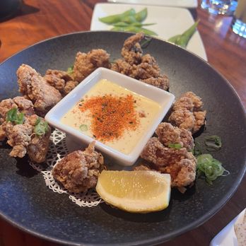 Momiji SLU - Sushi Bars Near Me - Seattle, Washington Momiji SLU - Sushi Bars Near Me - Seattle, Washington