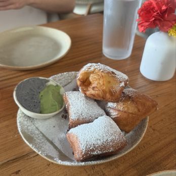 Between Us - Breakfast & Brunch Near Me - San Diego, California Between Us - Breakfast & Brunch Near Me - San Diego, California