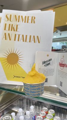 Motoretta Gelato by null