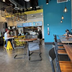 Ono Hawaiian BBQ - Cool vibe