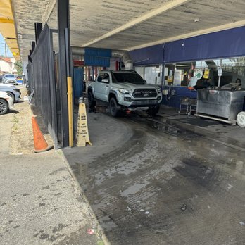 BEVERLY CAR WASH - Updated February 2026 - 143 Photos & 187 Reviews