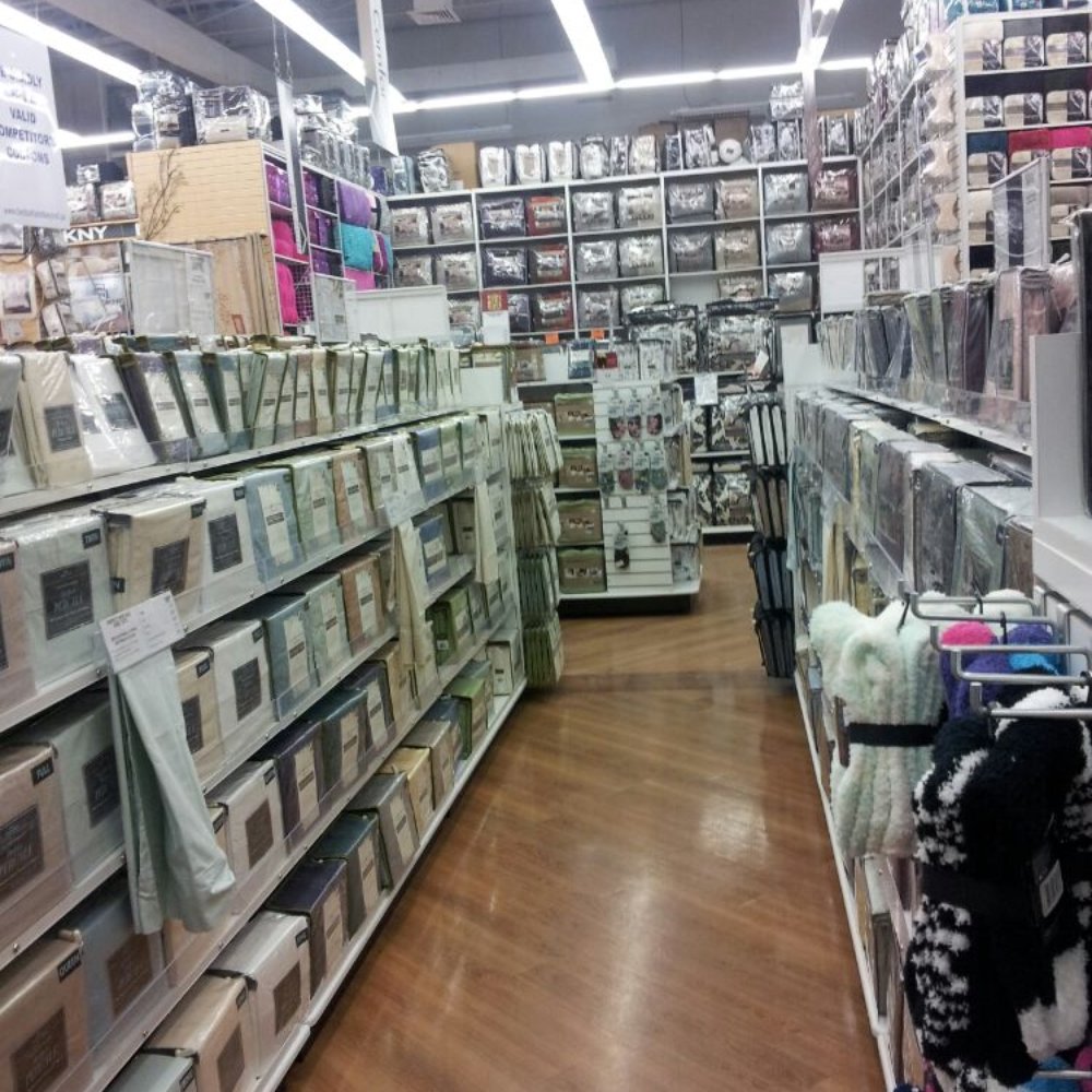 Bed Bath and Beyond - Linens at Bed Bath and Beyooooooonnnnd..... - Outlet Stores Near Me - Balzac, Alberta