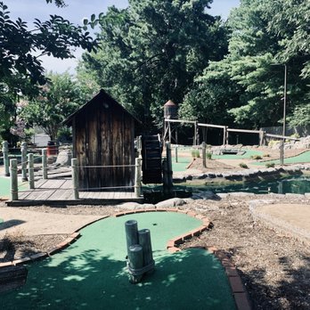 Ripley's Catfish Cove Mini Golf - Mini Golf Near Me - Williamsburg, Virginia