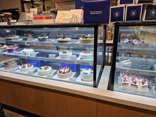 Paris Baguette by null