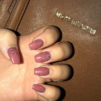 Ardora Nail Lounge - Nail Salons Near Me - Silverdale, Washington