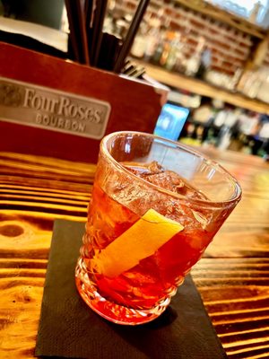 Paddock & Whisky by null
