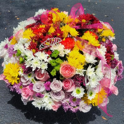 Kathys Hands (Designer Choice) - Life can be complicated sometimes. That's why you need some simplicity. That's why you need Kathy's Hands. These are not just ordinary flower arrangements. These are unique creations that reflect your budget, your occasion, and your personality. You don't have to choose from a catalog or a website. You just have to trust Kathy's artistic vision and let her surprise you with something remarkable. Each arrangement is a masterpiece, a piece of Kathy's soul. Kathy's Hands are more than flowers. They are expressions of love, joy, and beauty. Kathys Hands (Designer Choice) - Life can be complicated sometimes. That's why you need some simplicity. That's why you need Kathy's Hands. These are not just ordinary flower arrangements. These are unique creations that reflect your budget, your occasion, and your personality. You don't have to choose from a catalog or a website. You just have to trust Kathy's artistic vision and let her surprise you with something remarkable. Each arrangement is a masterpiece, a piece of Kathy's soul. Kathy's Hands are more than flowers. They are expressions of love, joy, and beauty.
