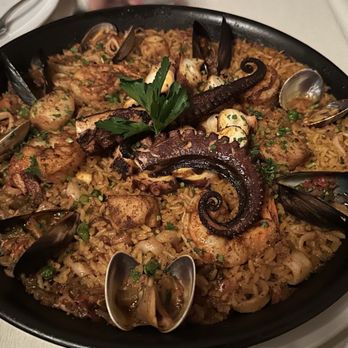 Malbec Argentinean Cuisine - Arroz Con Mariscos - Argentine Near Me - Pasadena, California Malbec Argentinean Cuisine - Arroz Con Mariscos - Argentine Near Me - Pasadena, California