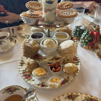 Clockwork Rose Tea Emporium & Confectionary - Chocolatiers & Shops Near Me - Beaverton, Oregon