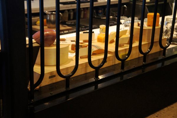 Pigeonhole 17th by null