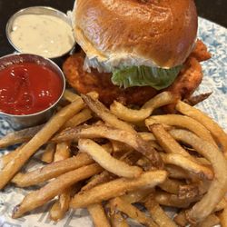 Hunt Valley Country Club - Fried Chicken Sandwich