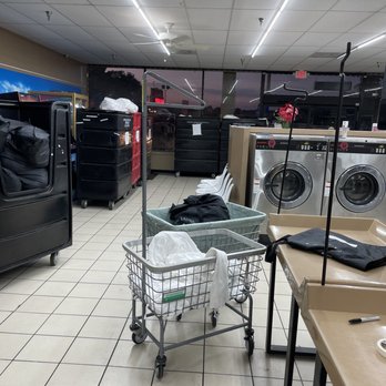 Speed Wash- Laundry Done Fast! - A dirty laundromat - Laundromat Near Me - Tampa, Florida Speed Wash- Laundry Done Fast! - A dirty laundromat - Laundromat Near Me - Tampa, Florida