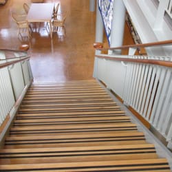Skidompha Public Library - Nice staircase