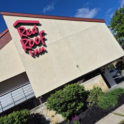 Red Roof Inn - Outdoor, office.